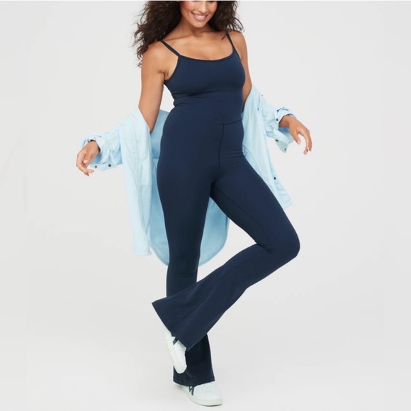 OFFLINE By Aerie Real Me XTRA Flare Jumpsuit in Royal Navy XL - Picture 1 of 8